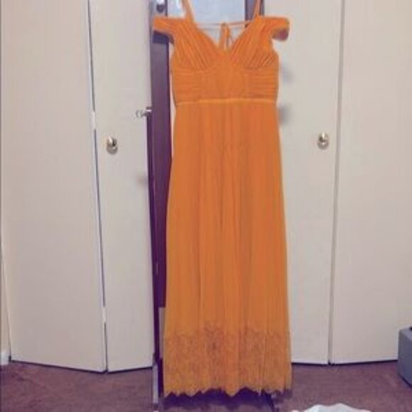 Self-Portrait Orange Pleated Maxi Dress V-Neck Wedding Guest - Picture 9 of 9